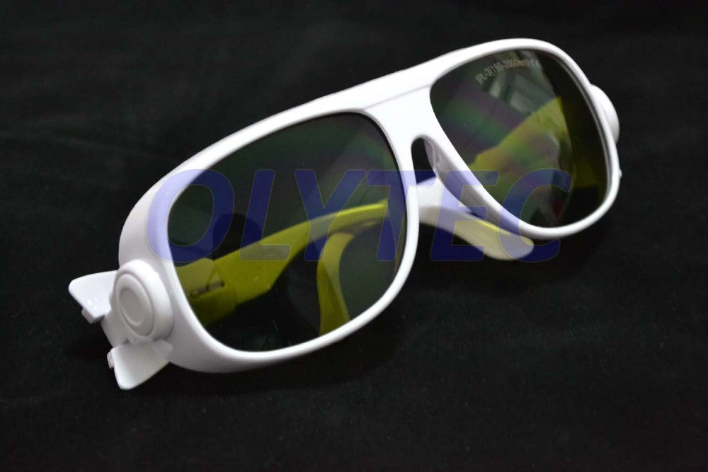 IPL-3-1 IPL Safety Glasses For 190-2000nm O.D 4+ VLT 28% With Cleaning Cloth And Black Case