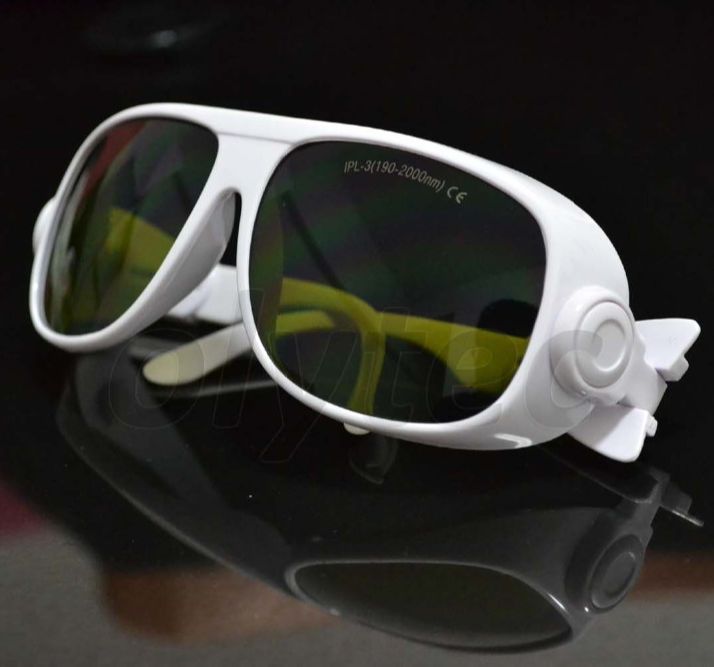 IPL-3-1 IPL Safety Glasses For 190-2000nm O.D 4+ VLT 28% With Cleaning Cloth And Black Case